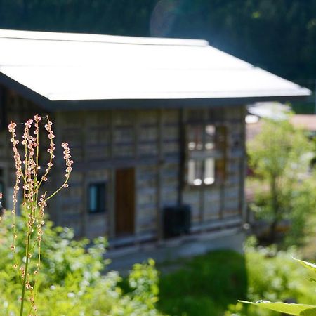 Haku 100-Year-Old Quaint Japanese Style Villa ทาคายาม่า ภายนอก รูปภาพ