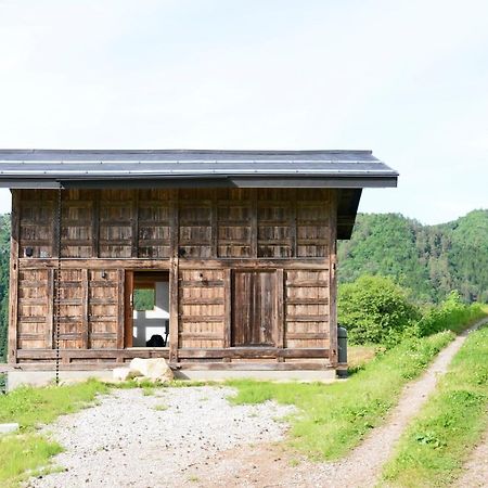 Haku 100-Year-Old Quaint Japanese Style Villa ทาคายาม่า ภายนอก รูปภาพ