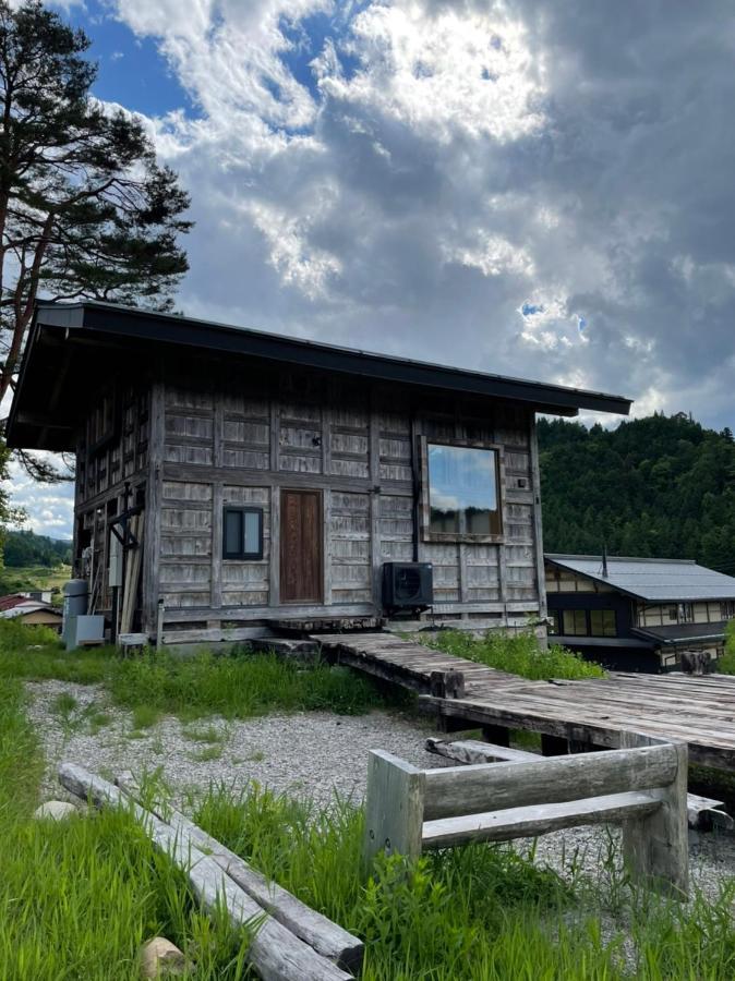 Haku 100-Year-Old Quaint Japanese Style Villa ทาคายาม่า ภายนอก รูปภาพ